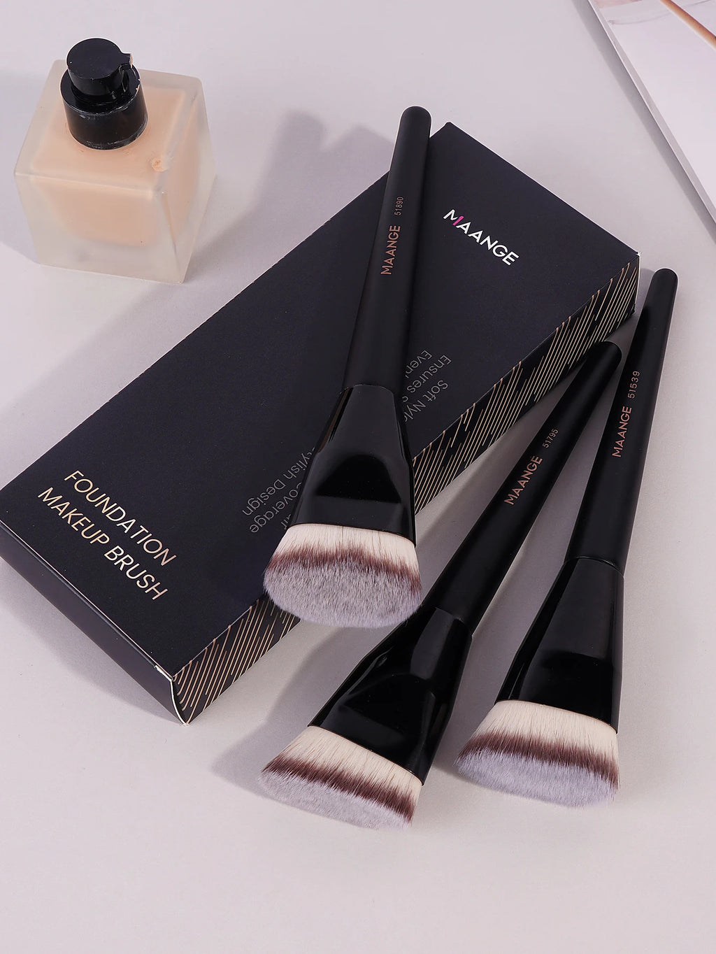 MAANGE 3pcs Makeup Brush Set Angle Round Flat Head Foundation Brush Soft Bristle With Box Skin-friendly Makeup Tool for Beauty