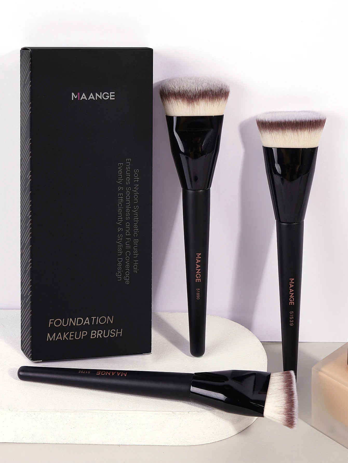MAANGE 3pcs Makeup Brush Set Angle Round Flat Head Foundation Brush Soft Bristle With Box Skin-friendly Makeup Tool for Beauty